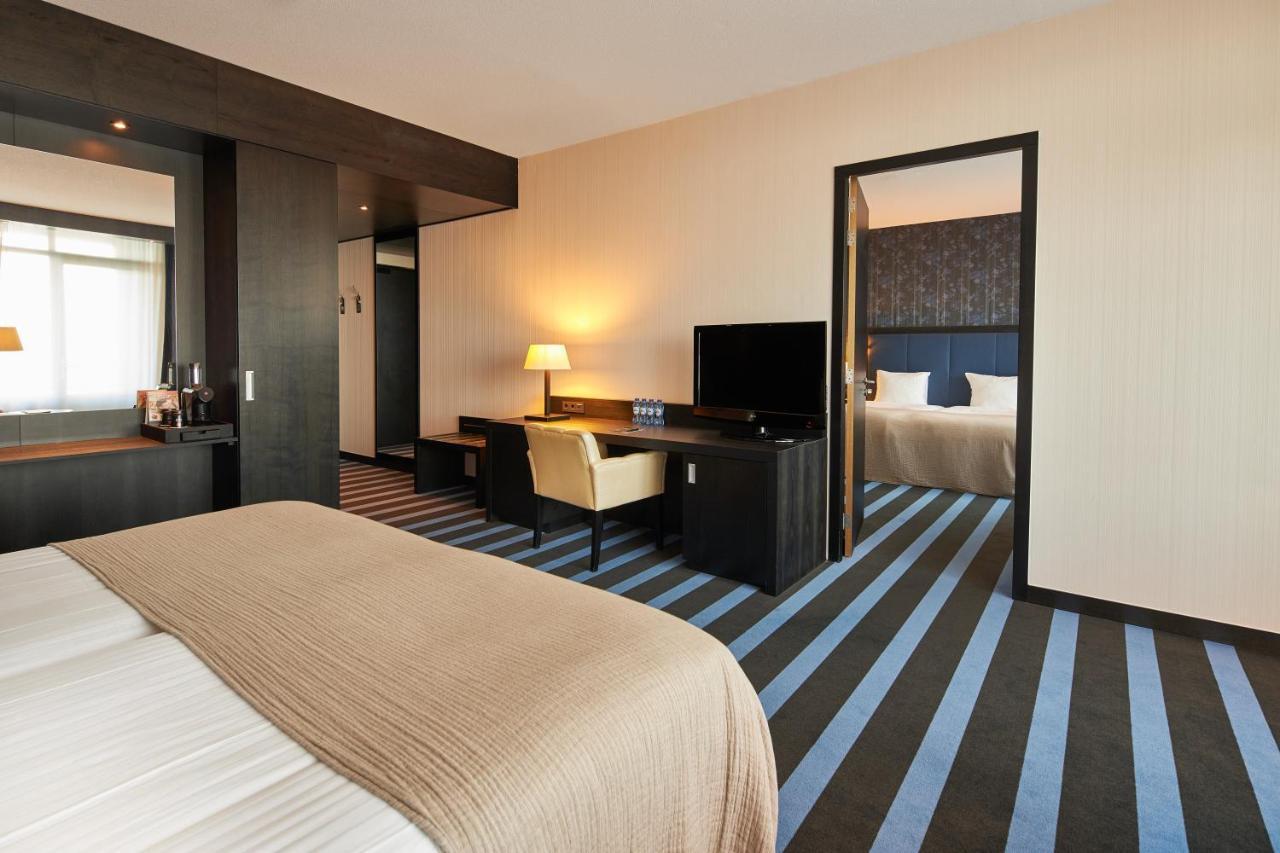 Van Der Valk Hotel สเนก ภายนอก รูปภาพ